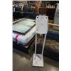Image 2 : IPAD STAND WITH USB POWER