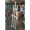 Image 2 : 6FT ADJUSTABLE PAINTERS EASEL