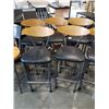 Image 3 : 8 BAR STOOLS