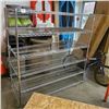 Image 1 : 6 TIER METRO RACK SHELF ONE SHELF NEED REPAIR