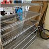 Image 3 : 6 TIER METRO RACK SHELF ONE SHELF NEED REPAIR