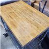 Image 3 : 4FT X 3FT ROLLING BUTCHER BLOCK RACK