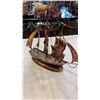 Image 9 : 3 SAILING SHIP FIGURES