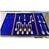 Image 2 : PUNCH BOWL SET AND PRESIDENT COMMEMORATIVE SPOON COLLECTION