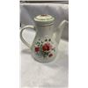 Image 2 : ROYAL ALBERT ROUGEFIELD TEAPOT
