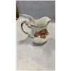 Image 4 : PARAGON ELIZABETH ROSE CREAMER AND CROWN DEVON VASE