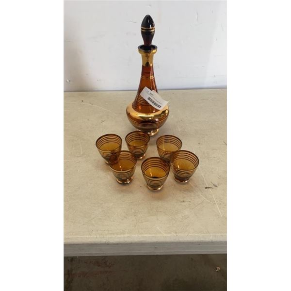 7 PC BROWN GLAS DECANTER SET