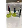 Image 1 : 2 ART GLASS ASH TRAYS, DOG AND ROOSTER AND ART GLASS PENGUIN