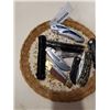 Image 2 : TRAY OF FOLDING POCKET KNIVES