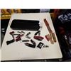 Image 1 : TRAY OF KNIVES - FIXED BLADE, FOLDING POCKET KNIVES