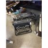 Image 1 : VINTAGE CAST IRON UNDERWOOD TYPEWRITER
