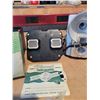 Image 4 : 2 Viewmasters - 2 Vintage Cameras - 2 Disposable Cameras - Lenses - Tripod