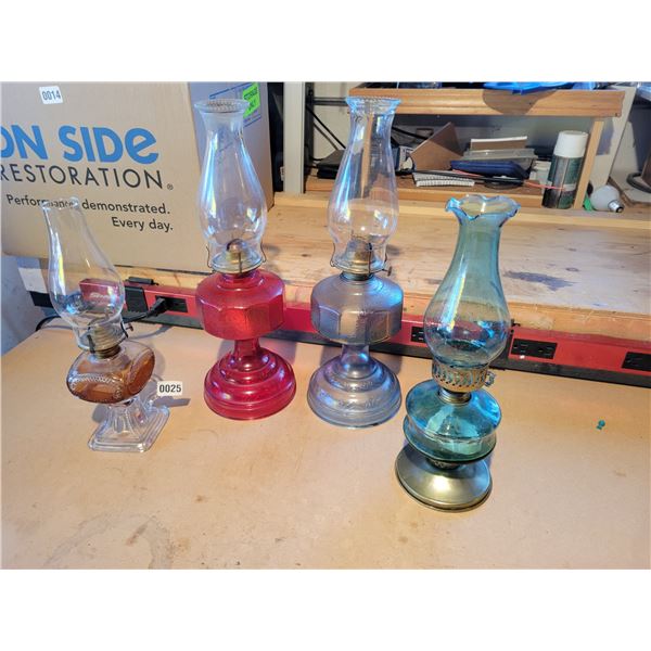 4 Kerosene Lamps
