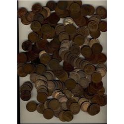 Large accumulation of 233 Georges V  large ce