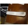 Image 1 : White Bath Tub Shelf