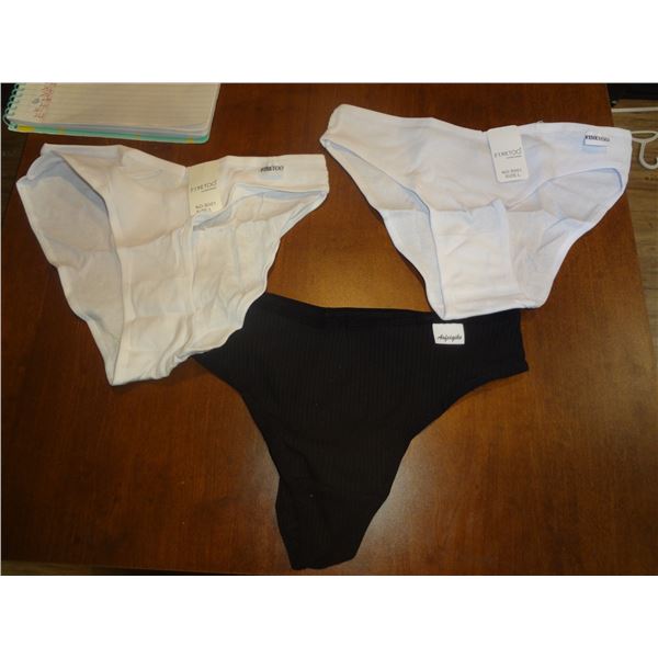 3 Large Ladies Underwear