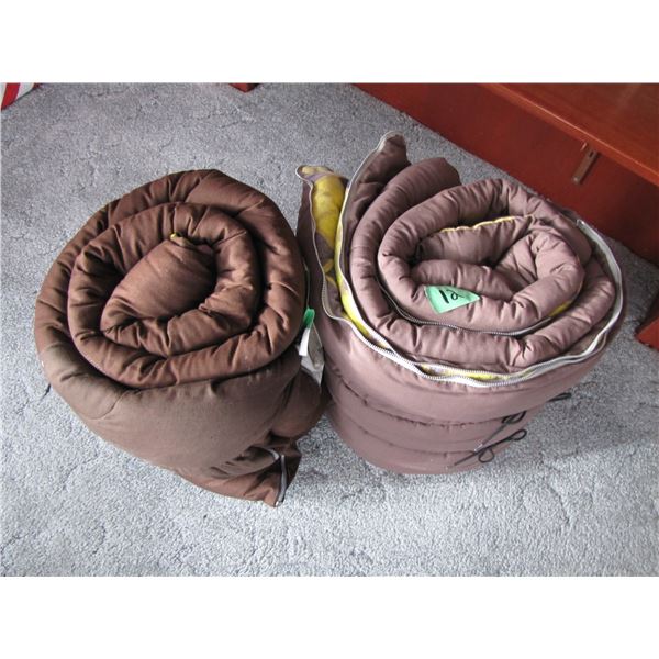 lot of two sleeping bags