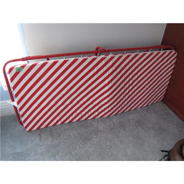 folding cot with mattress