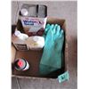 Image 1 : water seal, rubber gloves, e t c