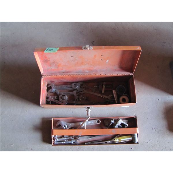 orange tool box with assorted wrenches, ET cie