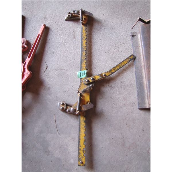 fence stretcher