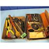 Image 1 : lot of two boxes of paint scrapers sanding paper e t c