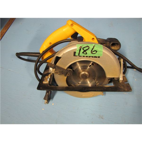 DeWALT circular saw