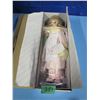 Image 1 : fine porcelain collector's doll Heather