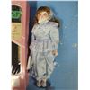 Image 2 : Artisan collector doll Julia