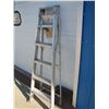 Image 5 : step ladder 6 foot