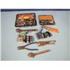 Image 1 : crescent wrenches, ratchet sets, staplers