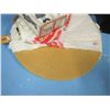 Image 3 : storage stool, picture, round table with legs Etc