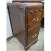 Image 3 : makeup table with stool