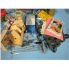Image 4 : decorations, envelopes, etcetera