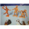 Image 5 : bottle openers, Jack knives, cowboy action figures