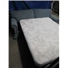 Image 5 : hide a bed