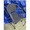 Image 5 : small patio table with 2 chairs