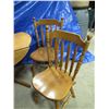 Image 5 : apartment size drop leaf table with 4 chairs