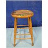 Image 1 : wooden stool