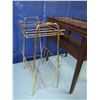Image 4 : wooden end table and metal frame magazine rack