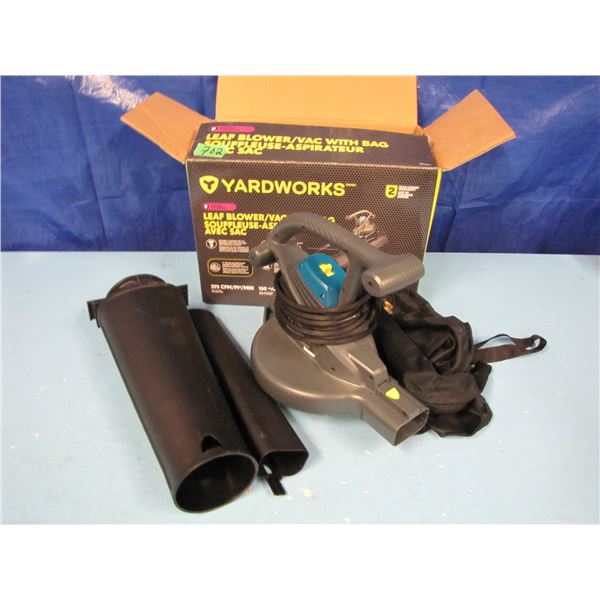 Yardworks leaf blower \ vacuum