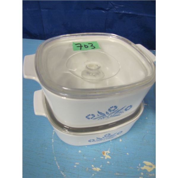 Pyrex measuring Bowl, 2 Corning Ware dishes etcetera