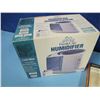 Image 3 : two humidifiers and bathroom scale