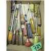 Image 1 : assorted screwdrivers