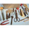 Image 3 : hammers, calipers etcetera