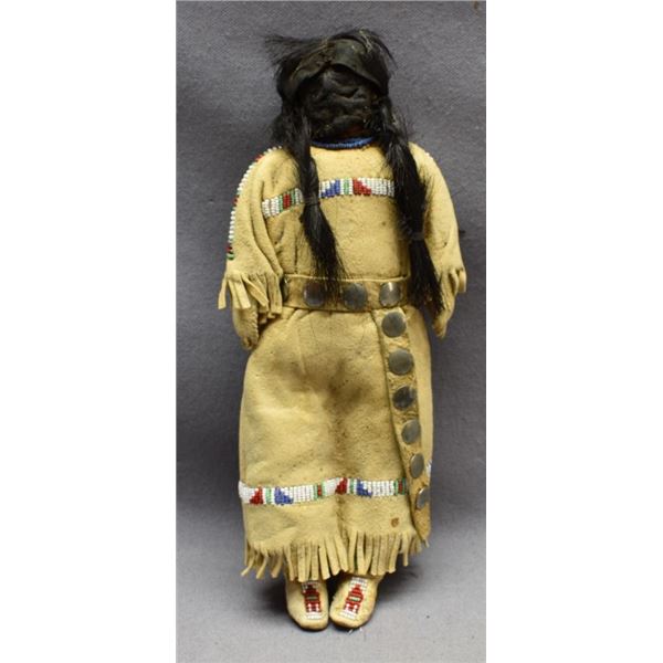 SIOUX INDIAN HIDE DOLL