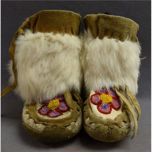 CREE INDIAN HIGH-TOP MOCCASINS