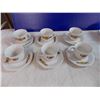 Image 4 : Vintage 20pc German Dining Set - MINT - Teapot, Cup and Saucer, Cream, Sugar, etc Schirnding Bavaria
