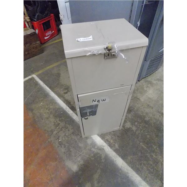 Small Metal Cabinet (no keys)