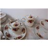 Image 6 : 50 piece “Cottage Rose” Woods and sons ceramic dinnerware